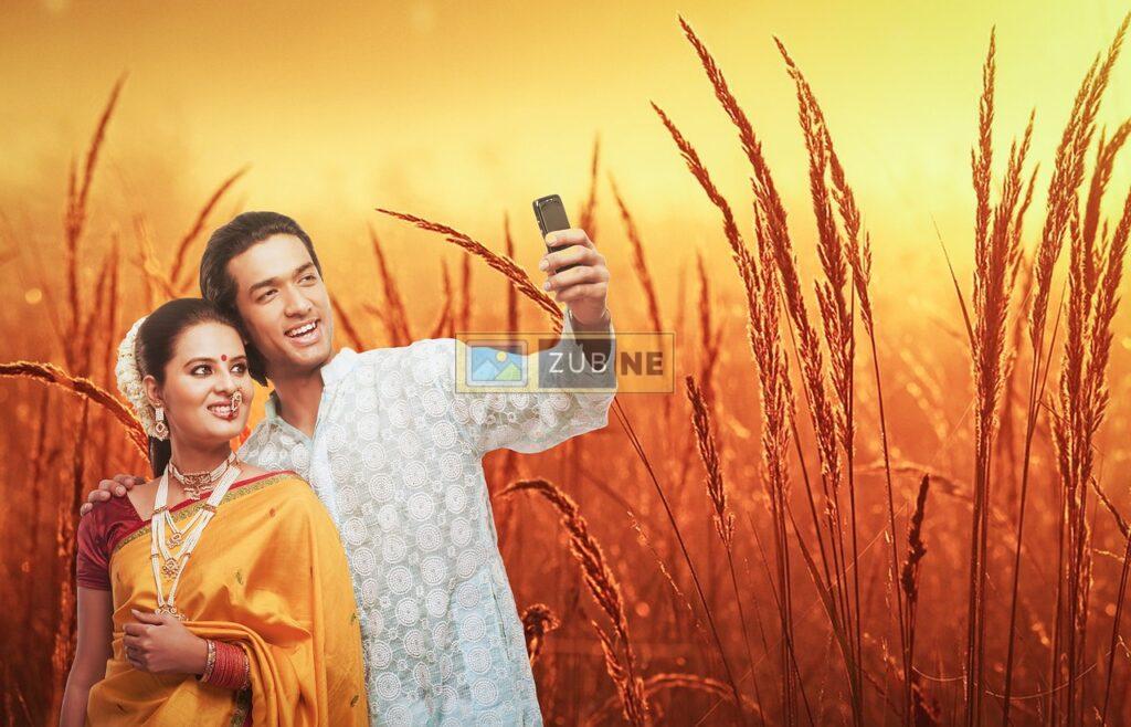 an indian couple clicking selfie together on anniversary occasion, anniversary image on zubne.com, free images on zubne.com